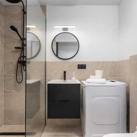 Apartment Zgierska 1 By Homeprime Warsaw